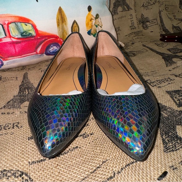 Vionic NWOB! Lena Iridescent Snake Print Ballet Pointed Flats Size 6 - Picture 3 of 13